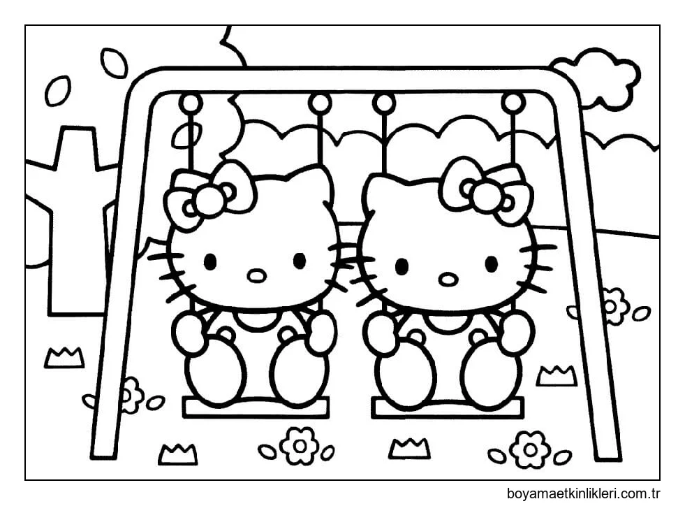 Bebek Hello Kitty Salıncakta Oynuyor