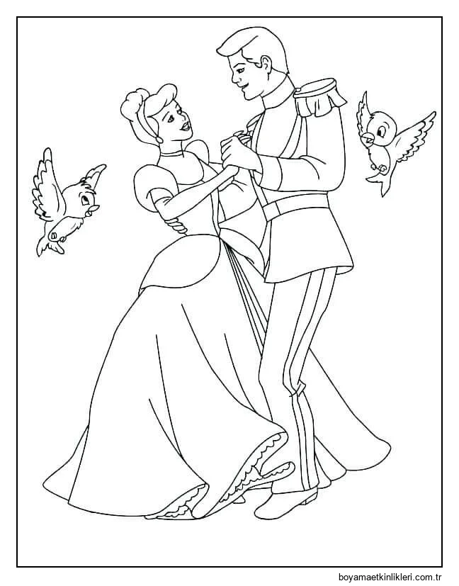 Sindirella ve Prens İki Kuşla Dans Eder